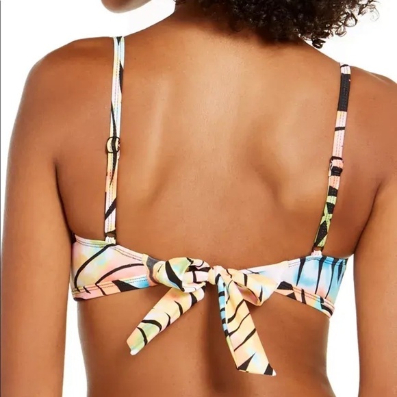 SUNDAZED PARADISE PALM Printed Becky Bra Sized Bikini Swim Top - Picture 2 of 4